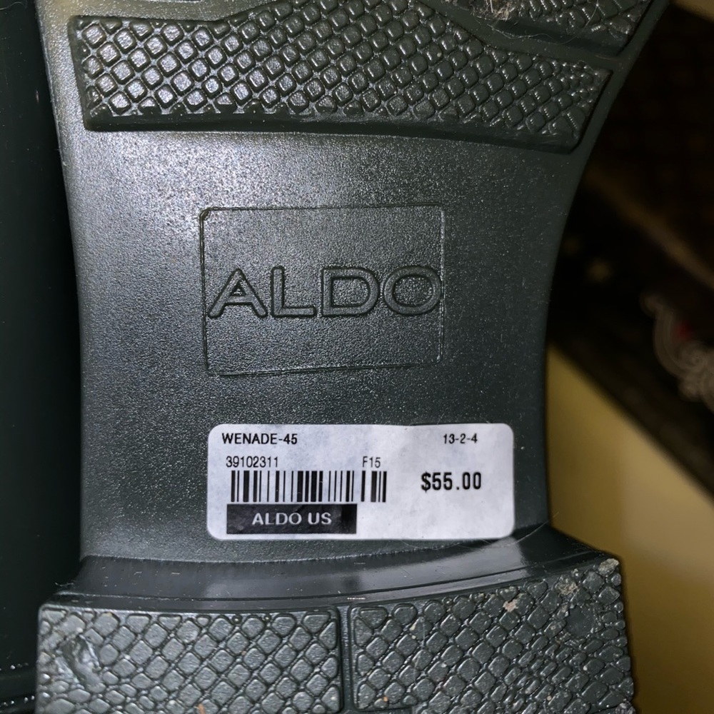 BRAND NEW!! Aldo olive rain boots